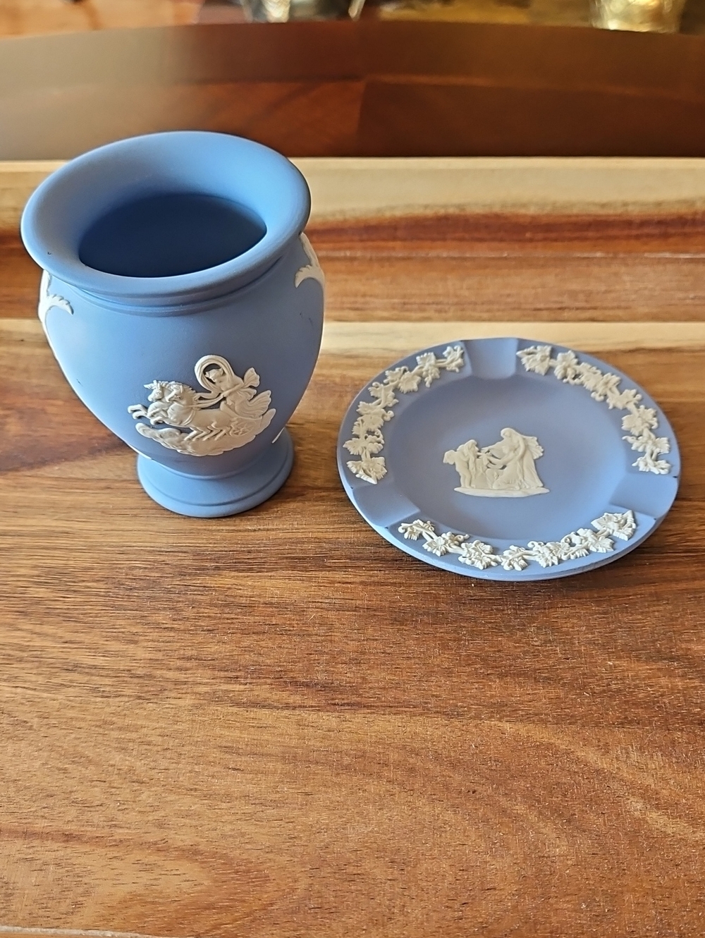 VTG Wedgwood Blue Jasperware Footed Urn & Trinket Dish/Ashtray, Set of 2